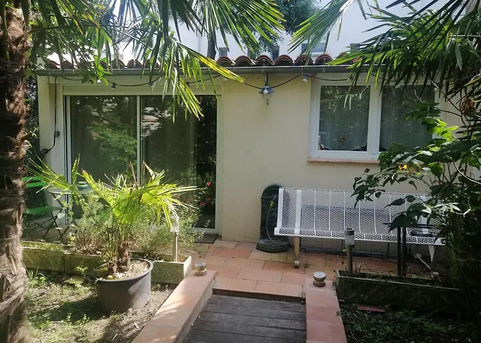 Charmant Studio Avec Jardin
