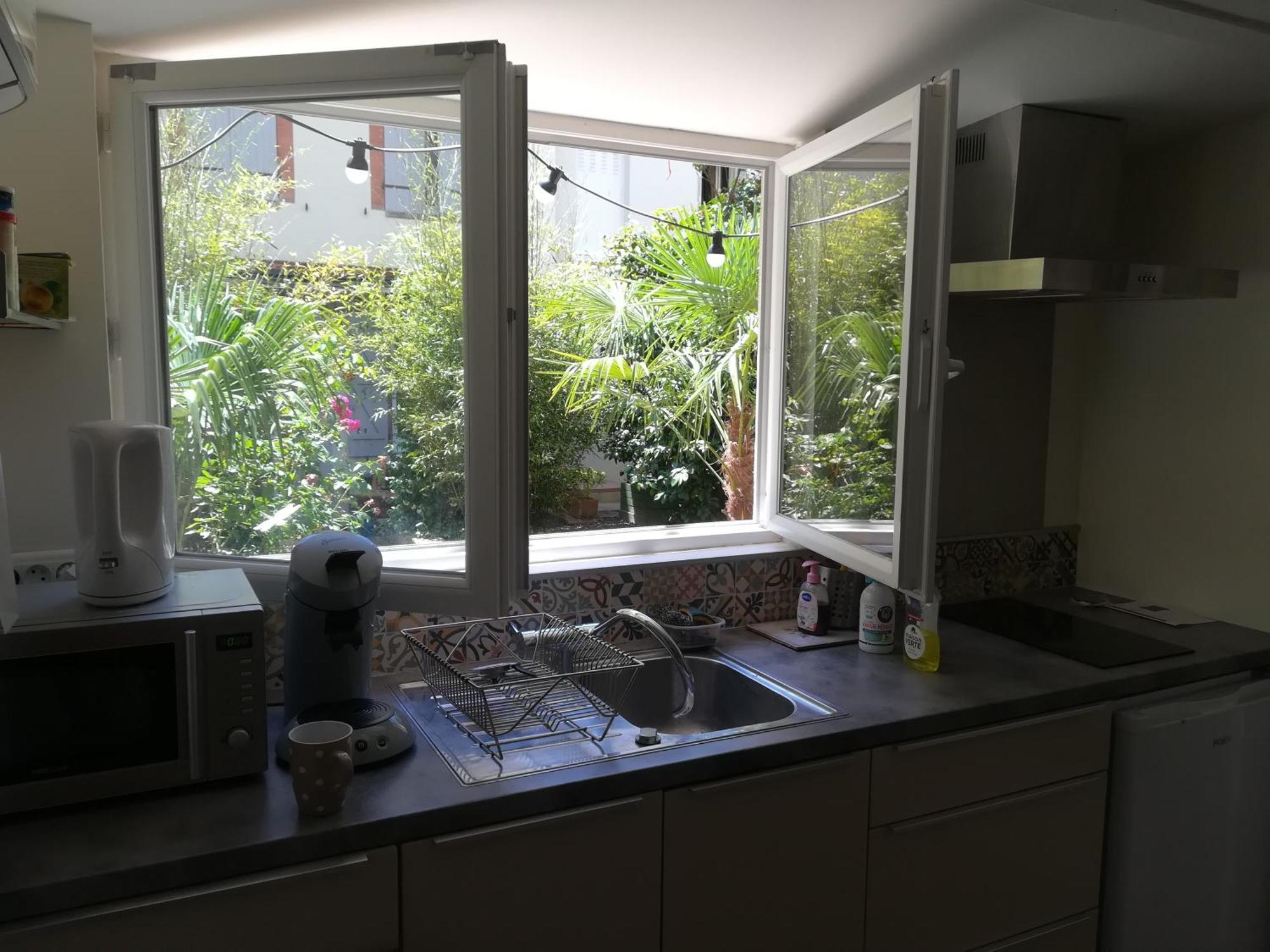 Apartment Avec Jardin *
